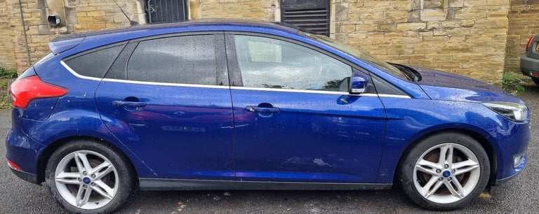2016 Ford Focus 1.0 EcoBoost 125 ZETEC + 1 OWNER + WETBELT DONE IN JUNE 2023 HATCHBACK Petrol Manual