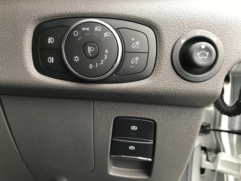 BRAND NEW Ford Transit 350E Trend Van 2.0L 165PS 6 Speed in Moondust Silver 