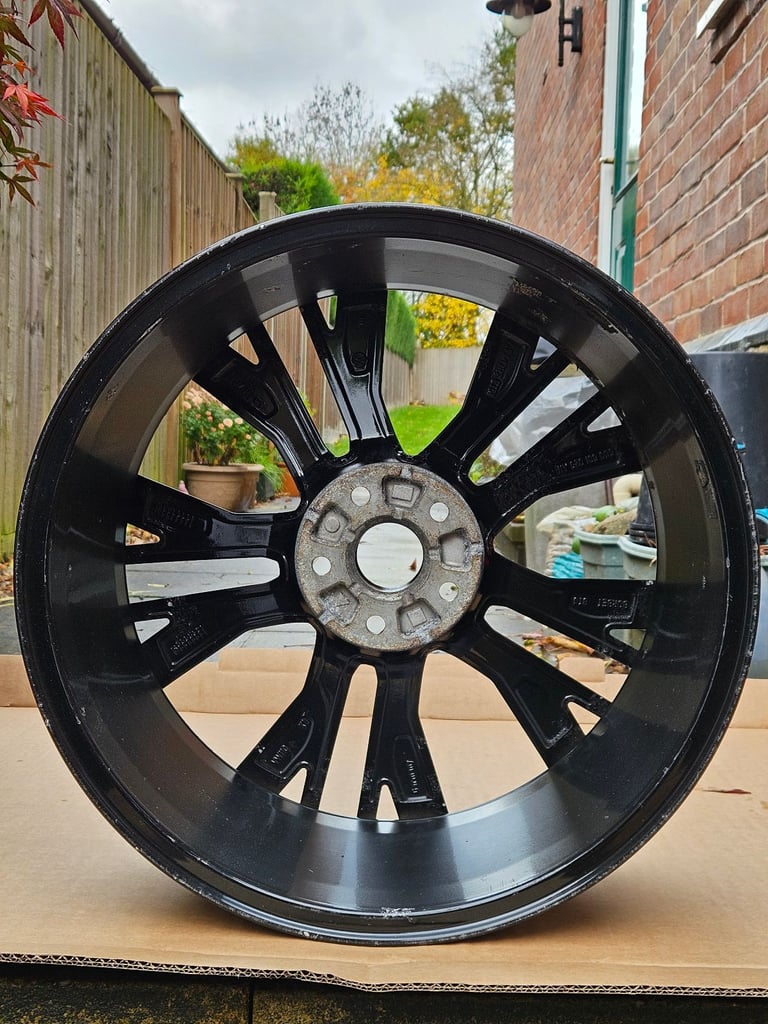 VW 19" Santiago Alloy