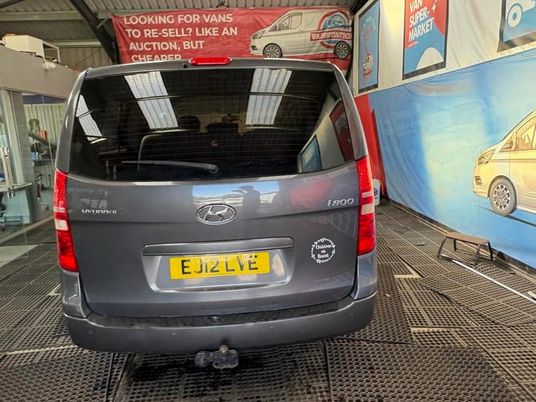 2012 Hyundai i800 2.5 CRDi Style 5dr Auto MPV DIESEL Automatic