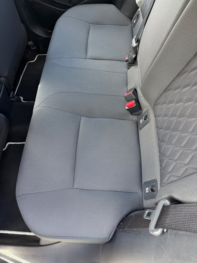 2020 Toyota Corolla 1.8 VVT-i Hybrid Icon Tech 4dr CVT SALOON Petrol/Electric Hybrid Automatic