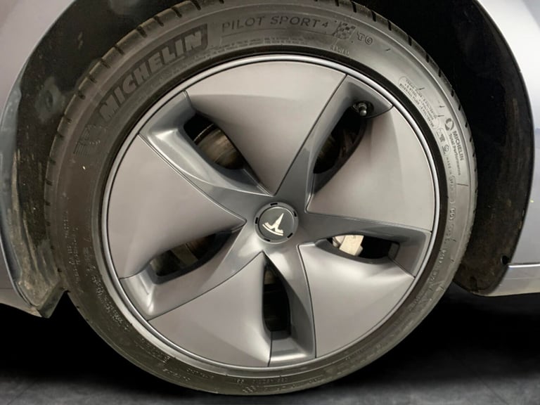 2020 Tesla Model 3 Standard Plus 4dr Auto SALOON ELECTRIC Automatic