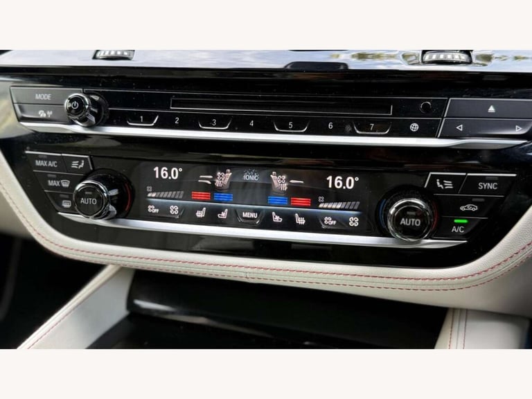 2019 BMW 5 Series 4.4 M5 Auto 4WD 4dr Saloon Petrol Automatic