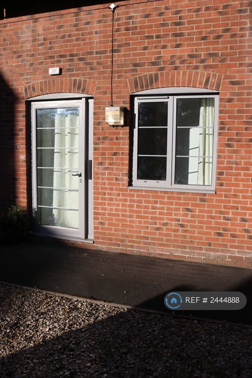 image for Studio flat in White Croft Works, Sheffield, S3 (#2444888)