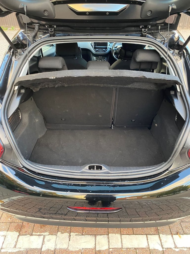 Peugeot, 208, Hatchback, 2017, Manual, 1199 (cc), 3 doors 