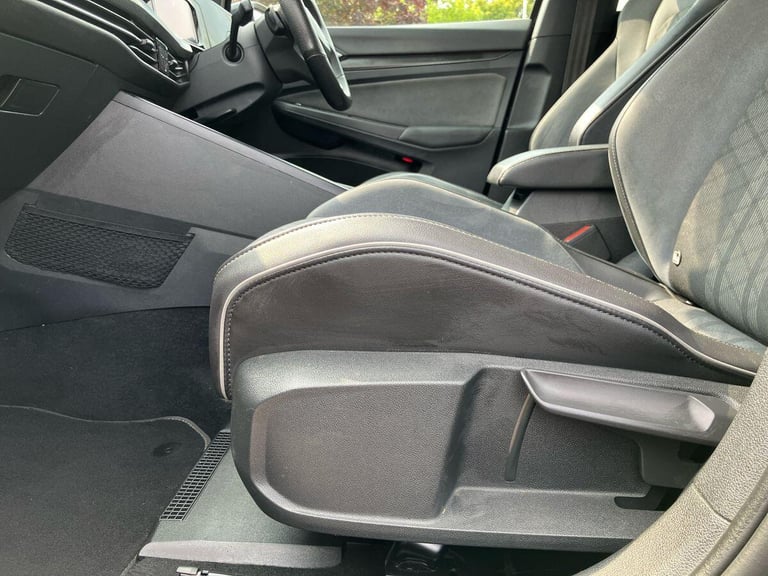 2022 Volkswagen Golf 1.5 eTSI 150 R-Line 5dr DSG HATCHBACK Petrol/Electric Hybrid Automatic