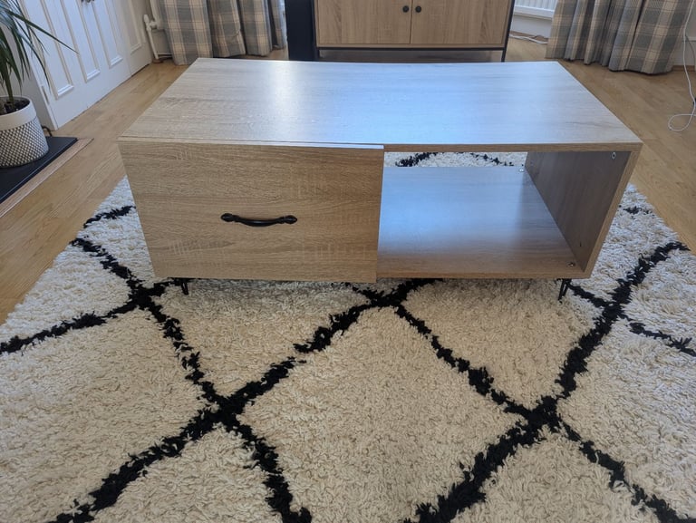 Matching TV Stand and Coffee Table