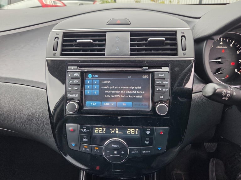 2016 Nissan Pulsar 1.2 DIG-T Tekna Euro 6 (s/s) 5dr HATCHBACK Petrol Manual