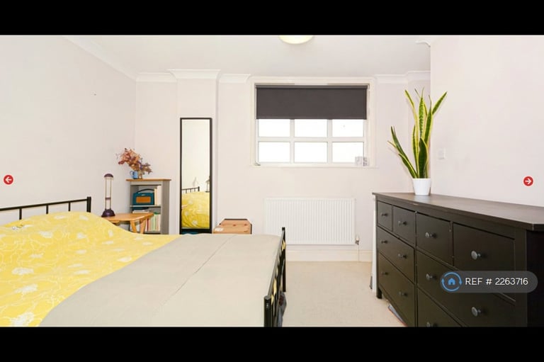 2 bedroom flat in Eden Road, London, E17 (2 bed) (#2263716)