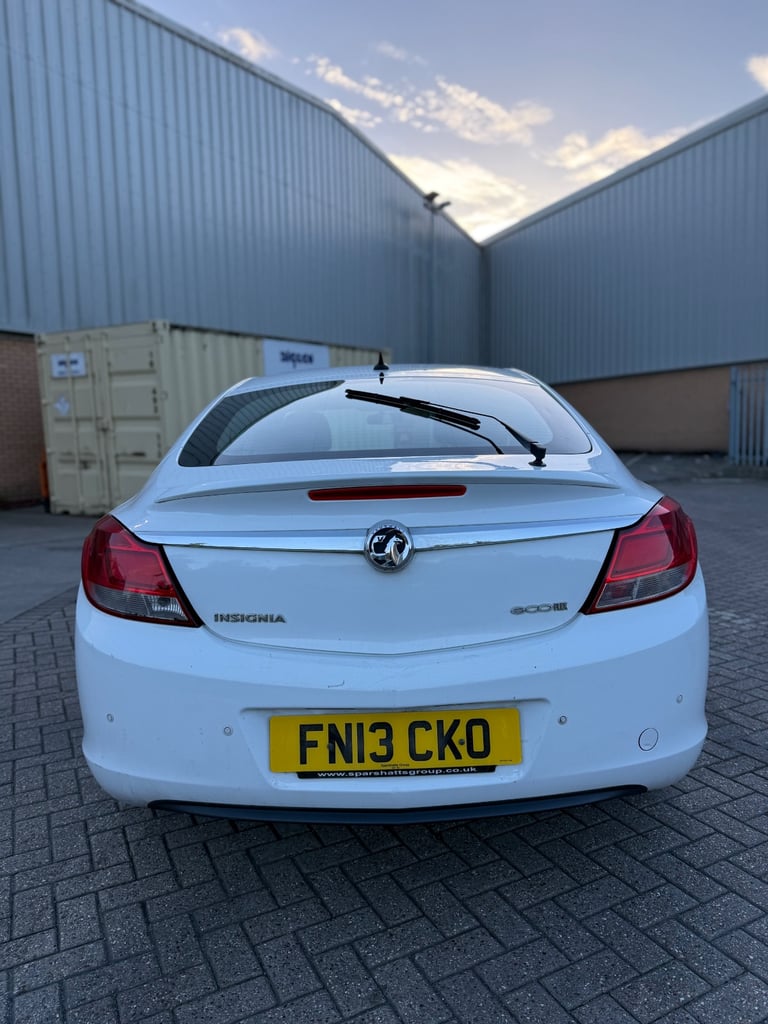 Vauxhall, INSIGNIA, Hatchback, 2013, Manual, 1956 (cc), 5 doors