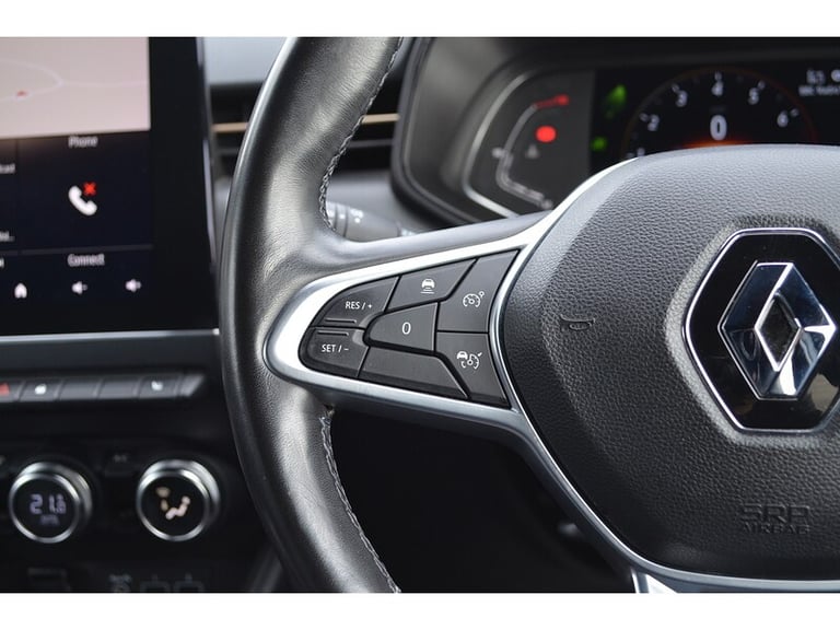 2021 Renault Clio TCe Lutecia Hatchback Petrol Manual
