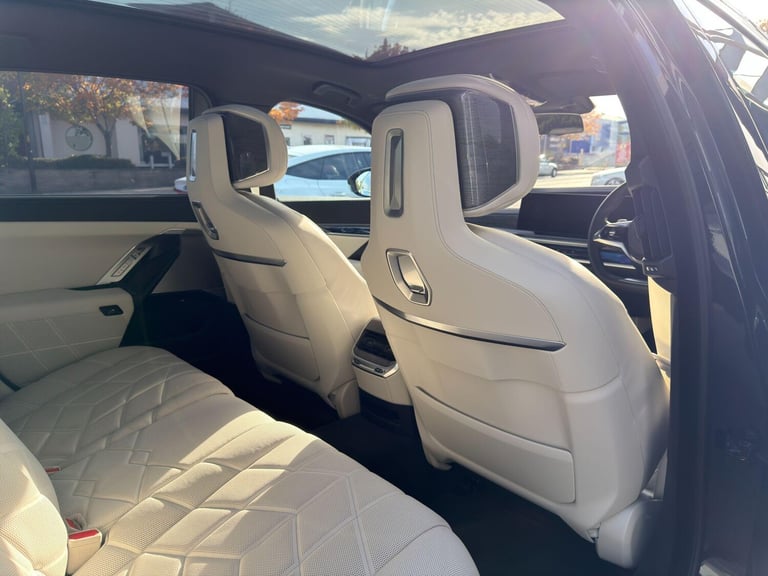 2025 BMW 7 Series 3.0 750e 22.1kWh Excellence Saloon 4dr Petrol Plug-in Hybrid Auto xDrive Eu SAL...