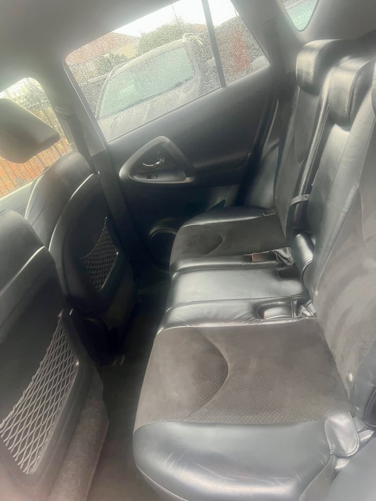 2011 Toyota RAV4 2.2 D-4D XT-R 5dr ESTATE Diesel Manual