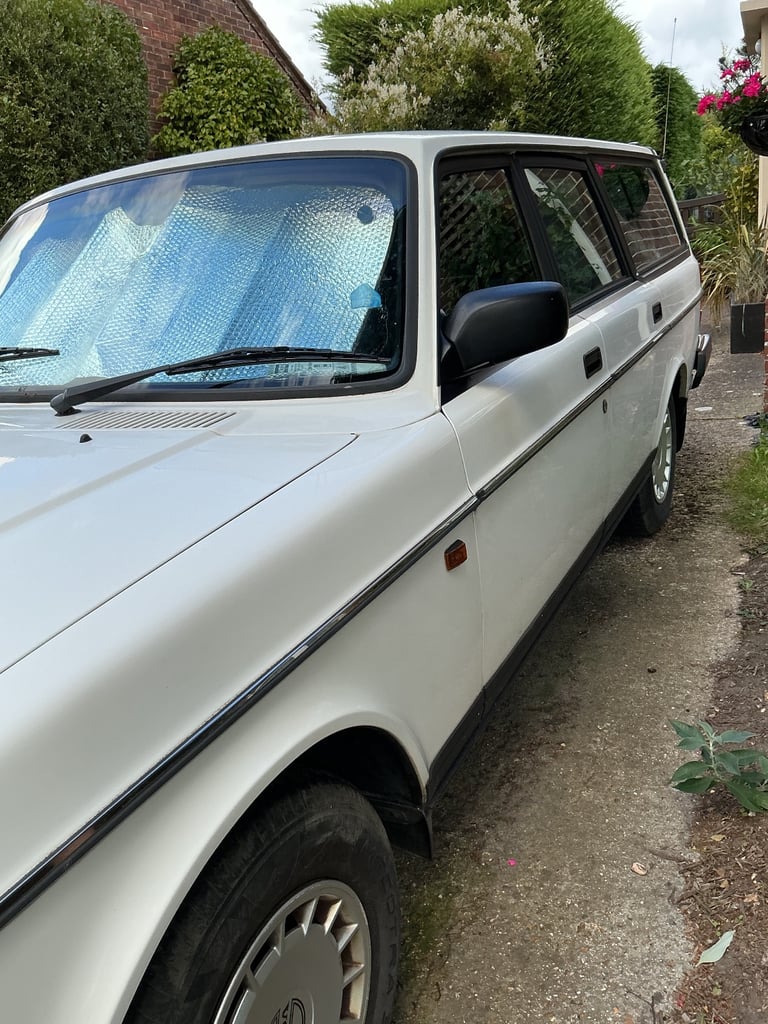 Volvo, 240, Estate, 1993, Manual, 1986 (cc), 5 doors