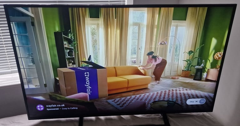 Hisense 55" 4k smart tv _ can deliver