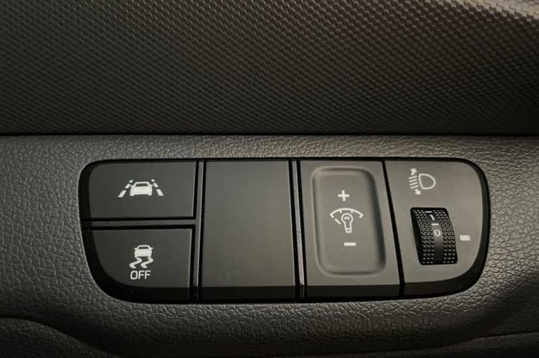 2022 Hyundai IONIQ 1.6 h-GDi Premium Hatchback 5dr Petrol Hybrid DCT Euro 6 (s/s) (141 ps) Hatchb...