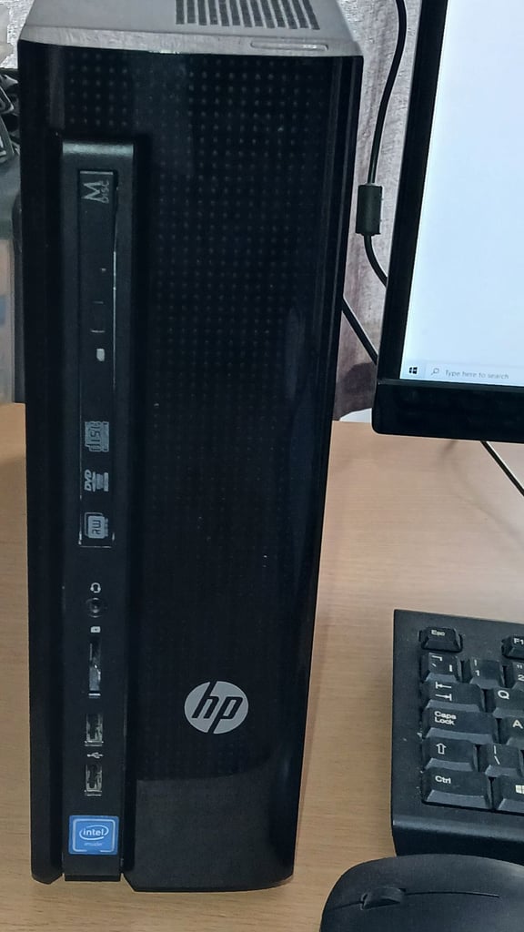 Full hp Desktop Computer PC Set Up including monitor ,printer & speakers