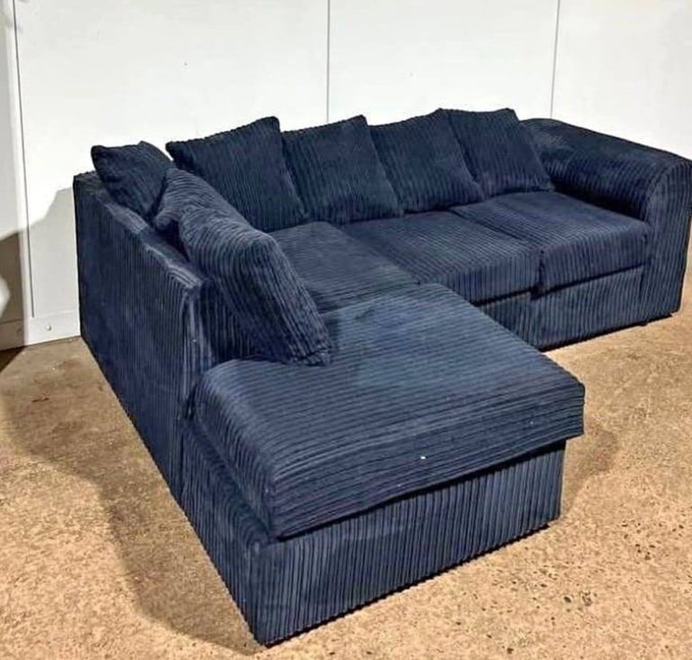 Brand New lovely 4 seater corner sofa available cash on delivery