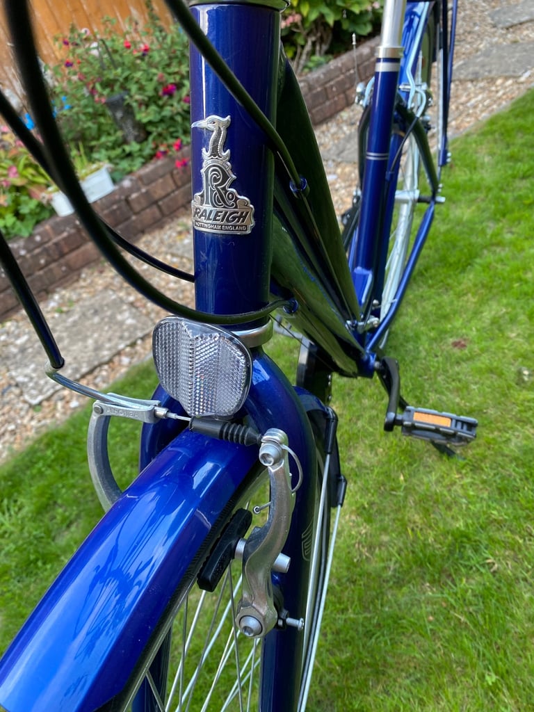 Pioneer 1 Raleigh hybrid ladies large bike