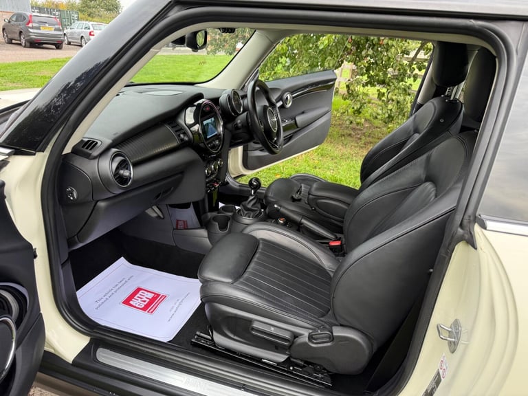 2019 MINI Hatch 1.5 Cooper Exclusive Euro 6 (s/s) 3dr HATCHBACK Petrol Manual