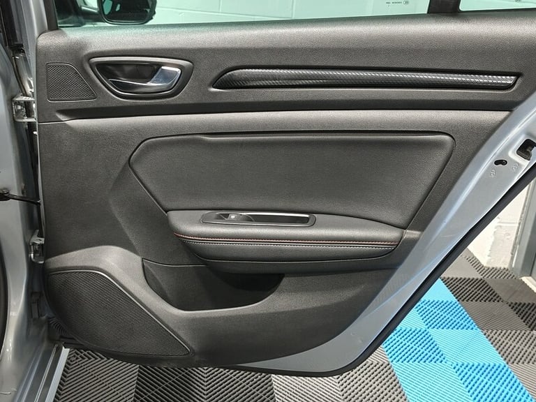 2021 Renault Megane 1.3 TCE R.S.Line 5dr Auto ESTATE PETROL Automatic