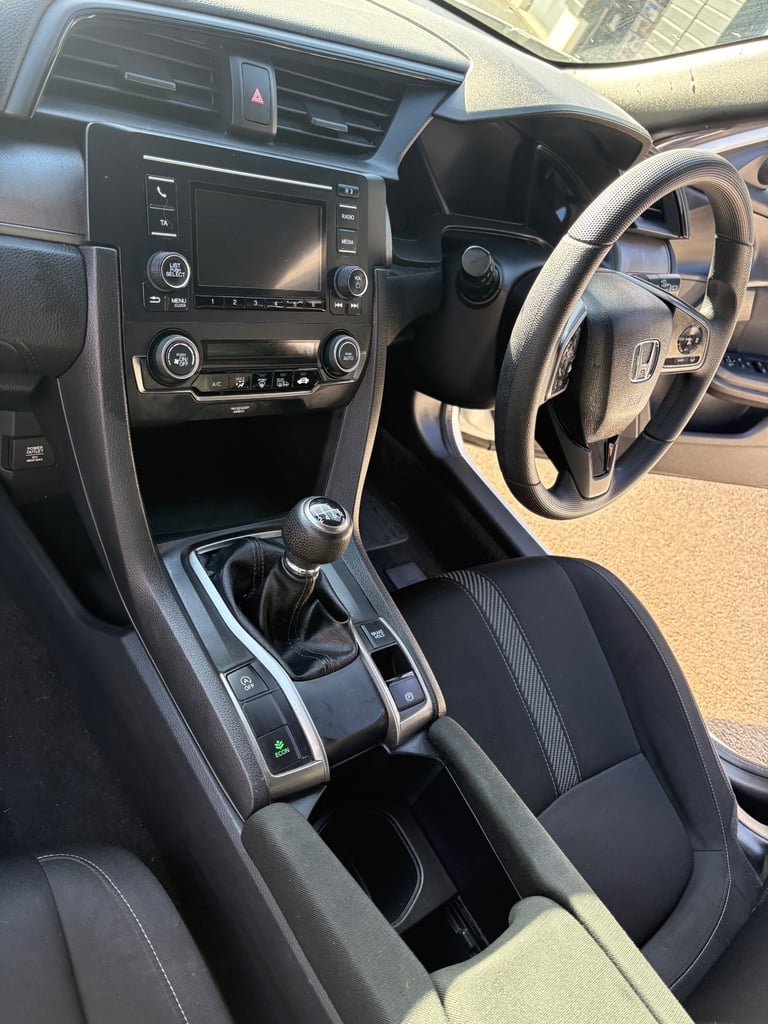 Honda, CIVIC, Hatchback, 2018, Manual, 988 (cc), 5 doors