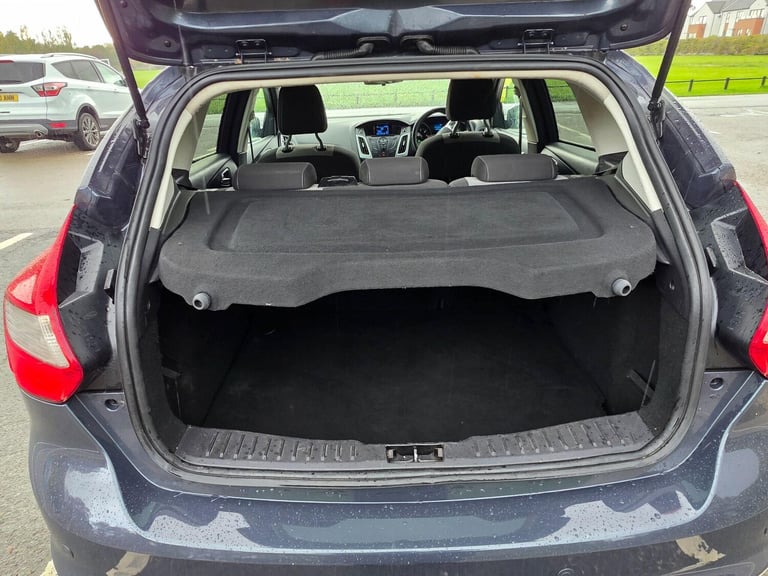 2013 Ford Focus 1.6 TDCi Zetec Euro 5 (s/s) 5dr Hatchback Diesel Manual