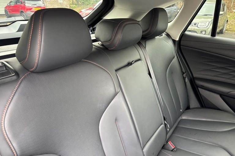 2025 MG MG HS 106287 Hatchback Petrol Automatic