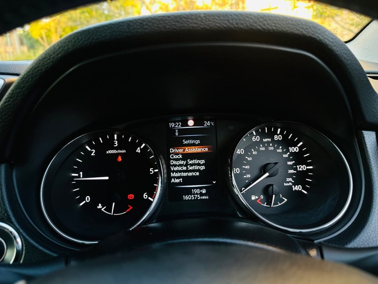 2014 Nissan Qashqai 1.5 dCi Tekna 5dr Diesel