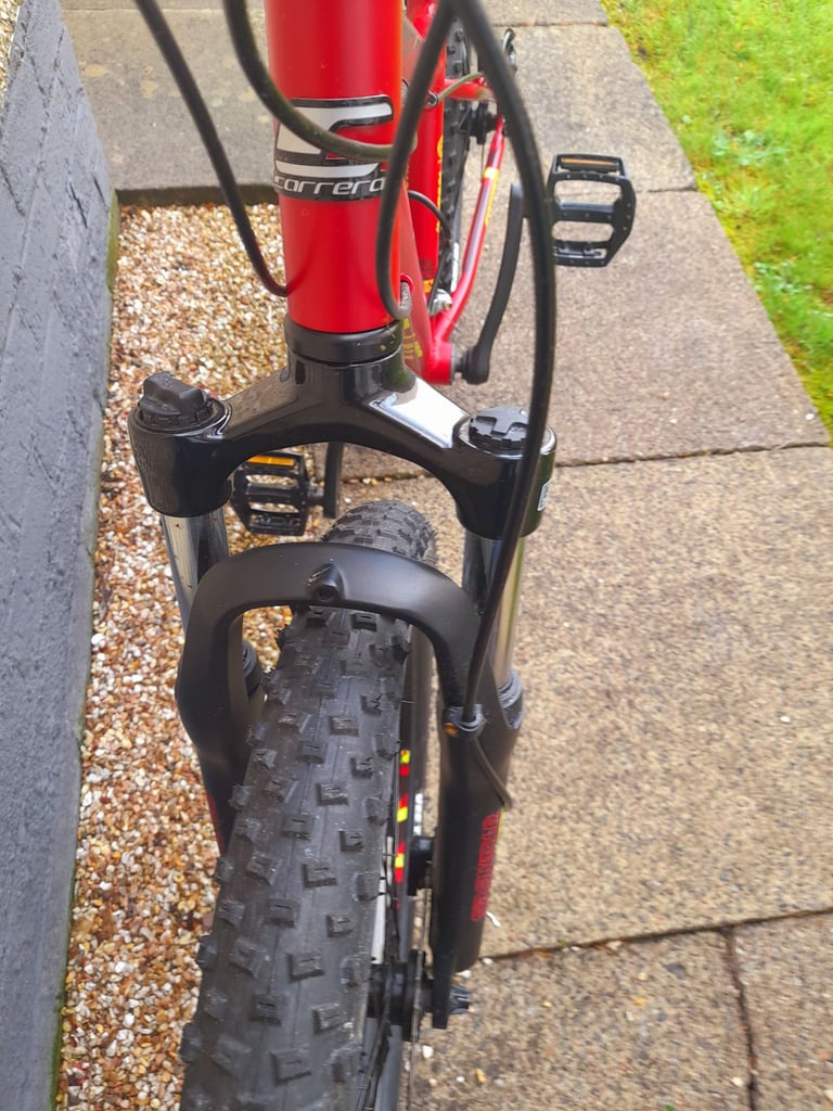 Carrera blast Mountain bike 24 inch wheel