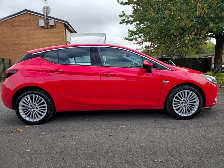  Vauxhall Astra 1.6 CDTi BlueInjection Elite Nav Euro 6 (s/s) 5dr Diesel Manual