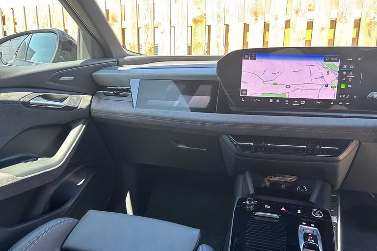 2025 Audi Q6 e-tron 225kW Performance 100kWh Edition 1 5dr Auto ESTATE ELECTRIC Automatic