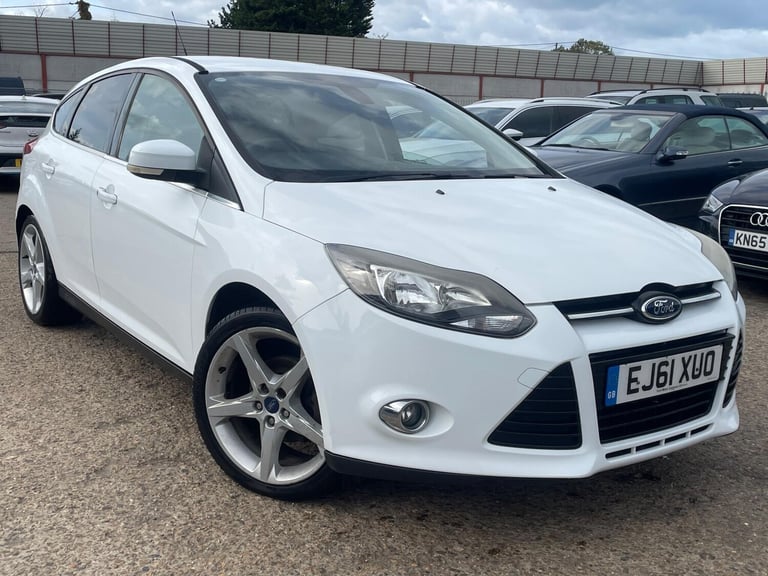 2011 Ford Focus 1.6 Titanium Euro 5 5dr HATCHBACK Petrol Manual