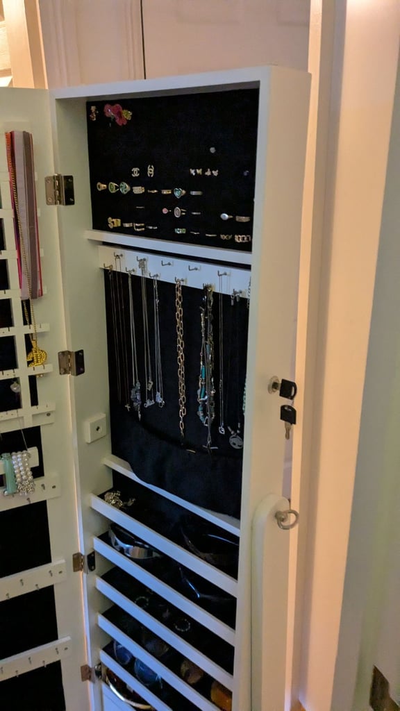 Jewellery stand cupboard 