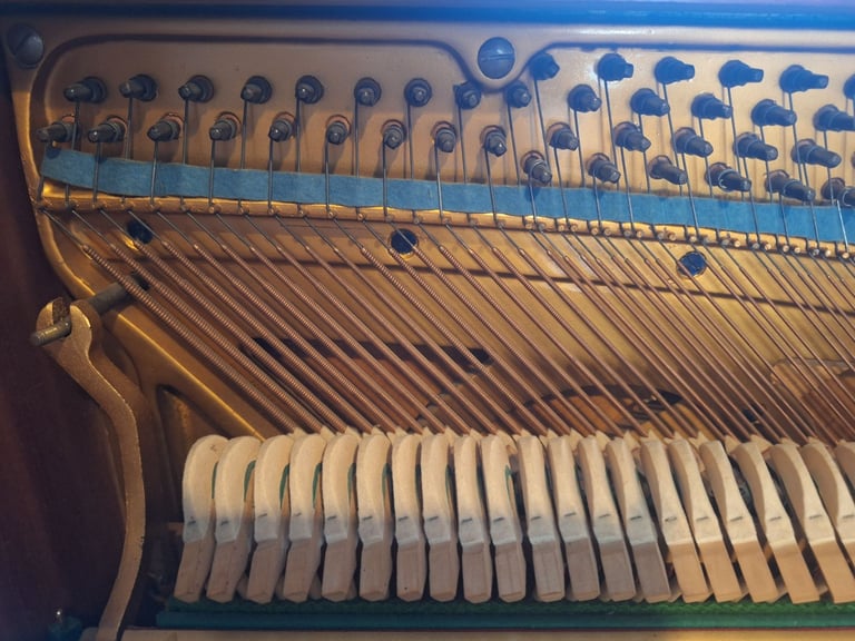 Upright Piano – Monington & Weston (Tuned, Ready to Play)