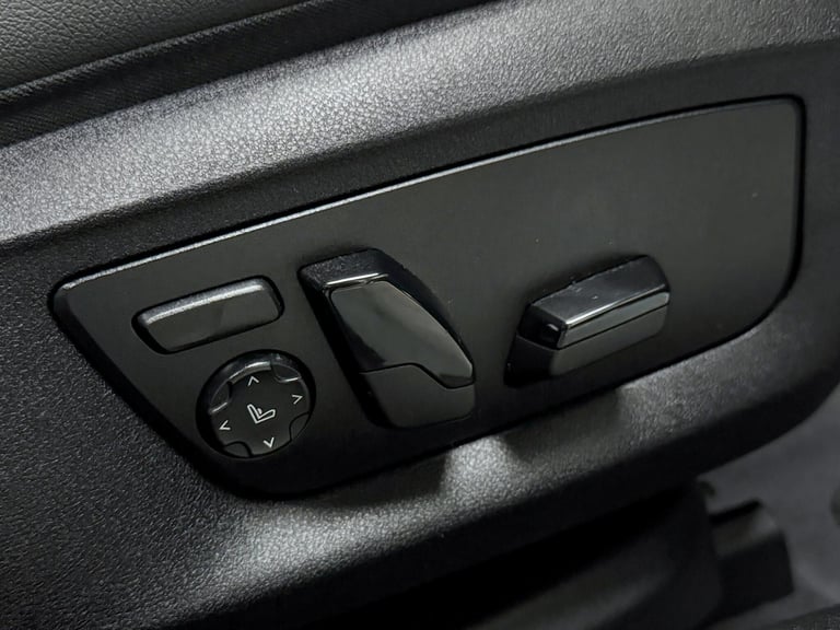 2022 BMW 5 Series 520i M Sport Saloon SALOON Petrol/Electric Hybrid Automatic