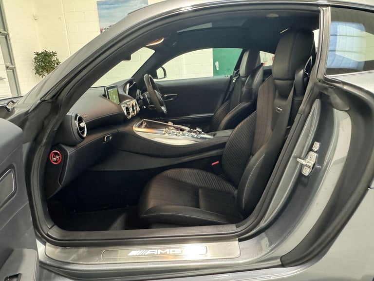 2016 Mercedes-Benz AMG GT 4.0 V8 BiTurbo S (Premium) Coupe 2dr Petrol SpdS DCT Euro 6 (s/s) (510 ...