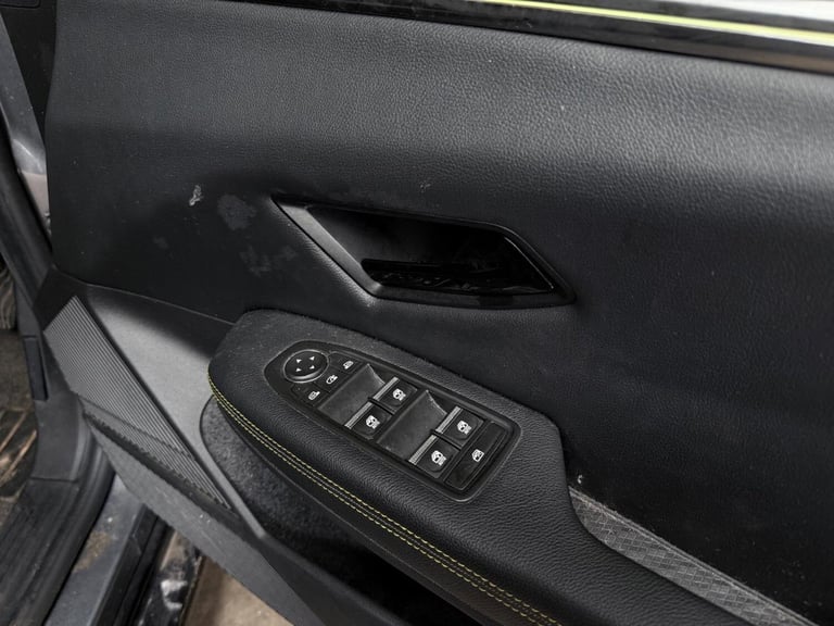 2024 Renault Megane E Tech 60kWh techno+ Auto 5dr (optimum charge) HATCHBACK Electric Automatic