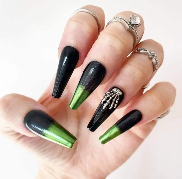 HALLOWEEN PRESS-ON NAILS - CUSTOM, HAND-PAINTED, AFFORDABLE