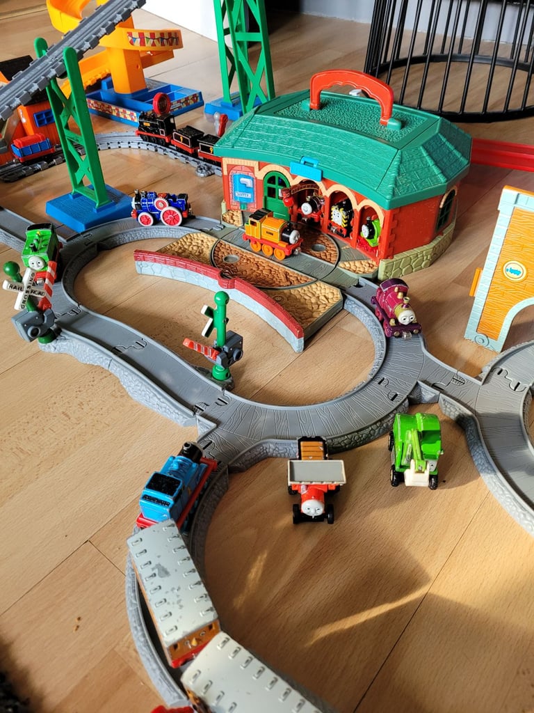 Take Along Thomas & Friends Bundle Includes Sets, Track, Diecast Trains & Friends