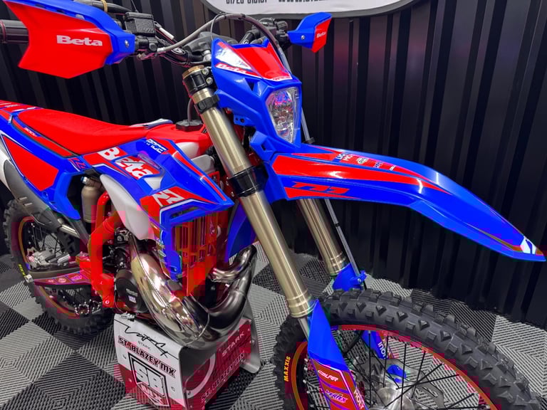 2026 BETA RR 300 RACE 2 STROKE ENDURO BIKE 