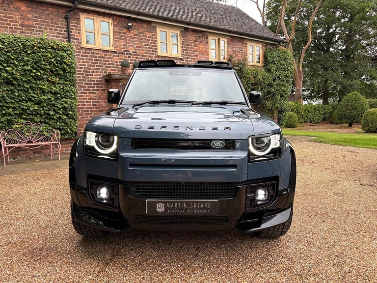2025 Land Rover Defender 3.0 D250 Hard Top S Auto PANEL VAN Diesel Automatic