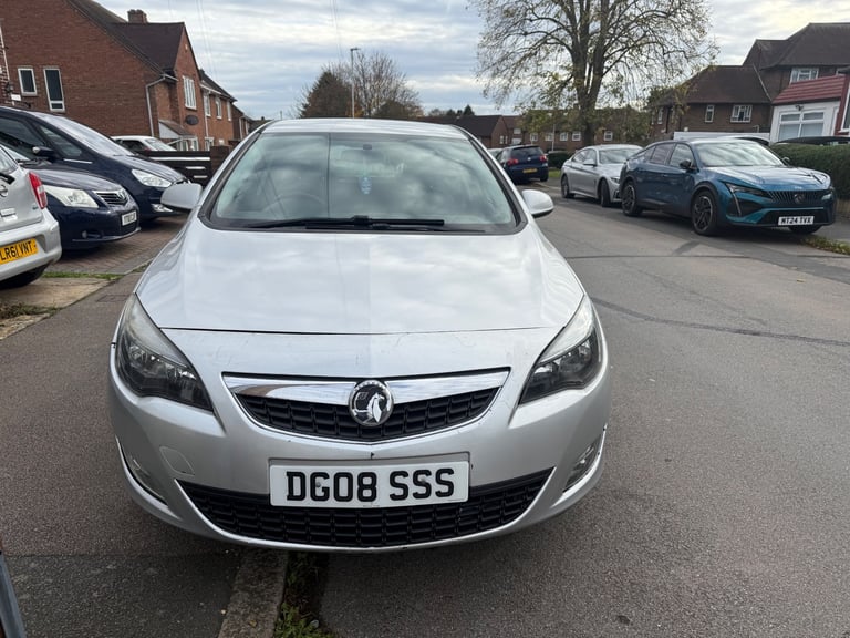 Vauxhall, ASTRA, Hatchback, 2011, Automatic, 1598 (cc), 5 doors