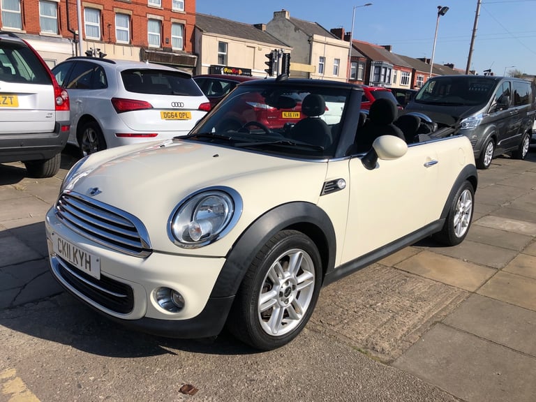 2011 MINI Convertible 1.6 Cooper [122] 2dr CONVERTIBLE Petrol Manual