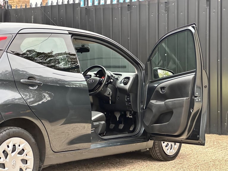 2020 Toyota AYGO 1.0 VVT-i X-Play 5dr HATCHBACK PETROL Manual