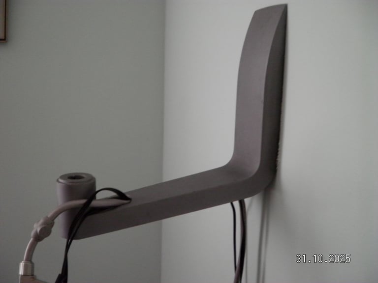 Bang & Olufsen BeoCenter 1 CRT DVD Retro Gaming TV Monitor RGB Scart 240p