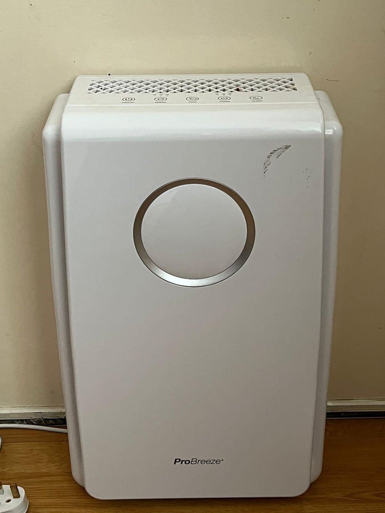 Air purifier  Excellent working order a