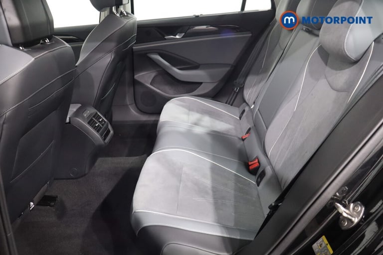 2025 Volkswagen Passat 1.5 TSI eHybrid Life 5dr DSG Estate Hybrid Automatic