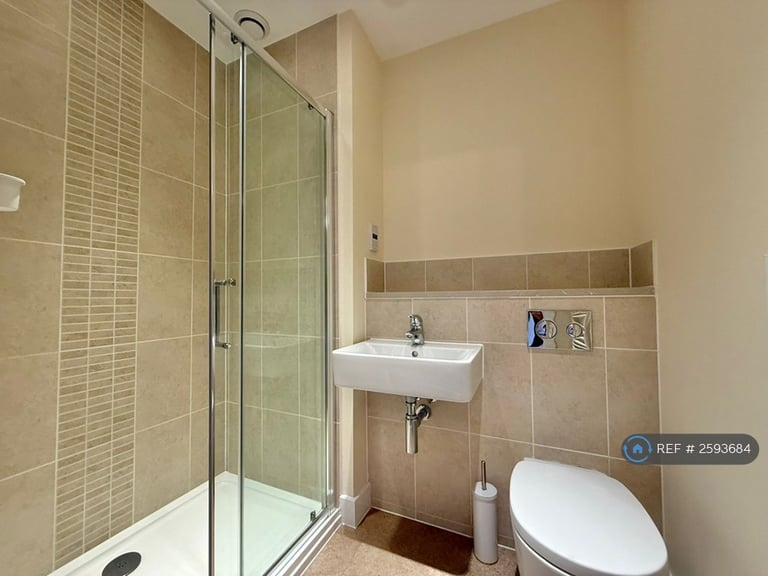 4 bedroom house in Abbess Way, Waterlooville, PO7 (4 bed) (#2593684)