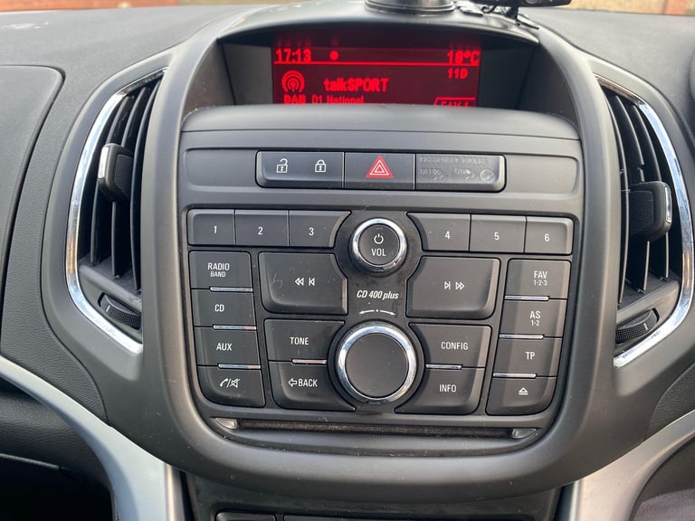 2014 Vauxhall Zafira Tourer 2.0 CDTi Exclusiv Auto Euro 5 5dr MPV Diesel Automatic